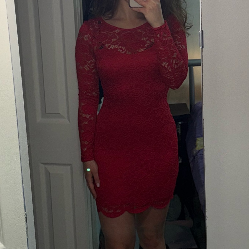 Iz Byer Elegant Red Lace Long Sleeve Dress